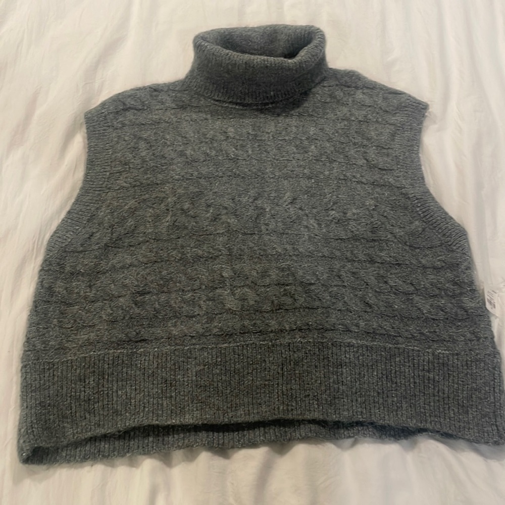 Turtle Neck Sweater Vest